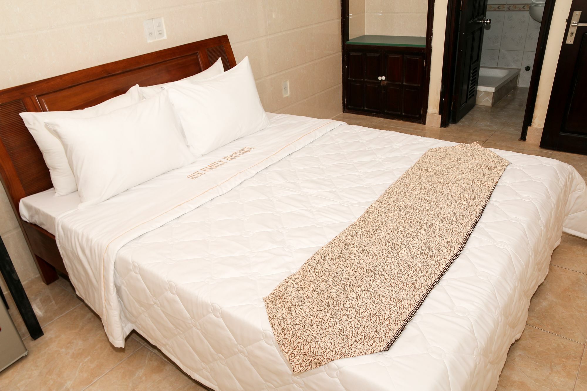 Hue Family Boutique Homestay Экстерьер фото